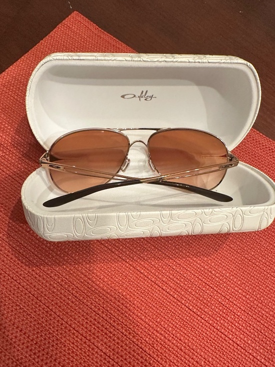 Oakley Lightweight aviators, brown bronze gold main image 2